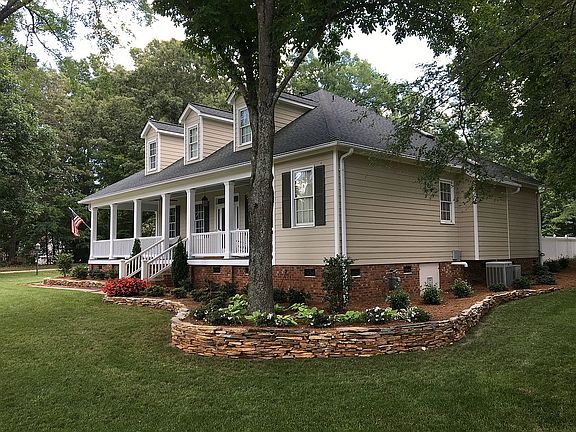 2nd image of 9600 Thornridge Dr