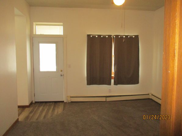 1337 Main St #4