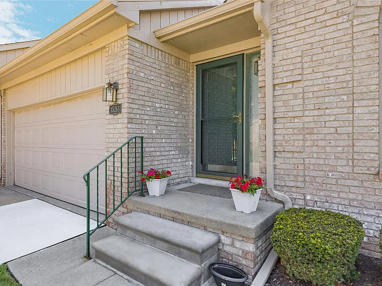 35263 Kings Forest Blvd — Photo 3