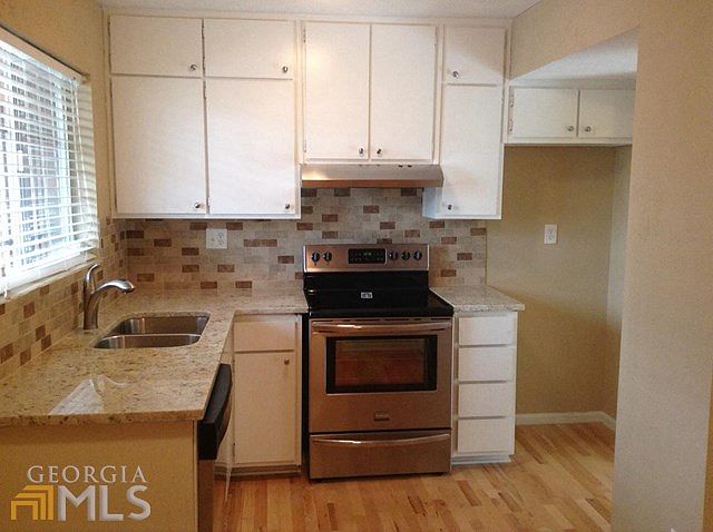 1st image of 2532 Bradford Sq