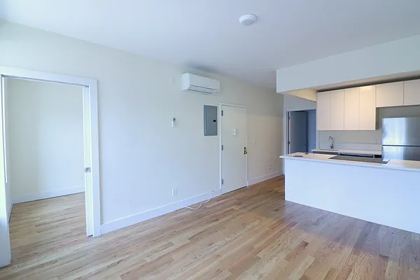 Rented by David Francis New York LLC | media 39