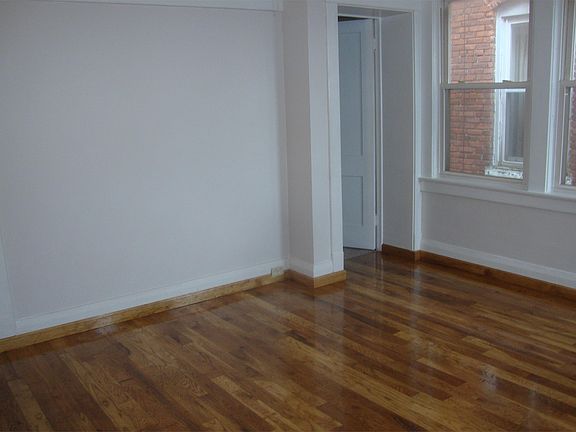 5th image of 72 Days Park APT 4