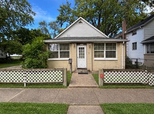1210 W Church St, Urbana, IL 61801