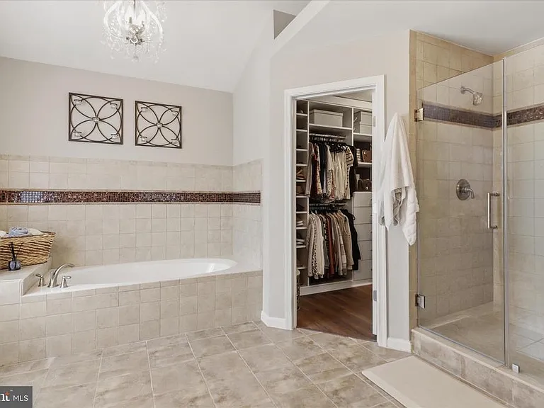408 Huntfield Ct NE — Photo 20