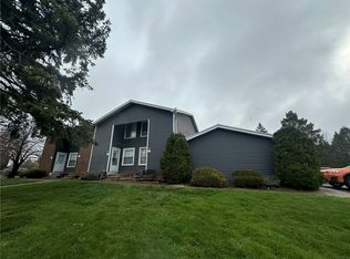 158 Parkwood Ln, Hilton, NY 14468
