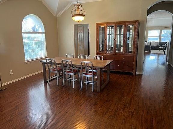 2nd image of 6409 Calloway Dr