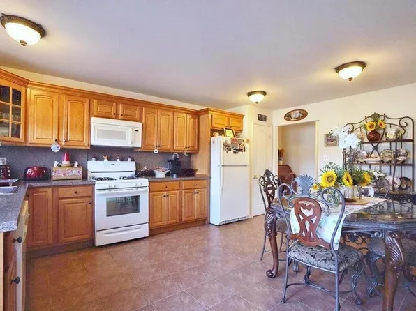53 Chess Loop, Staten Island, NY 10306