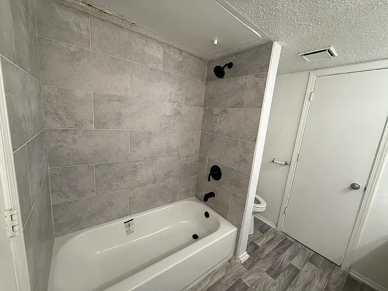 6304 Alissa Dr — Photo 7