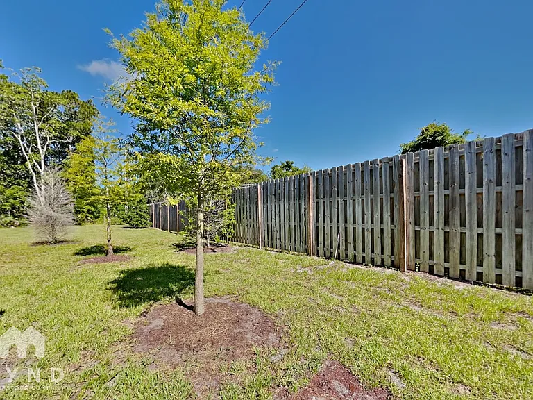 216 Stonegate Ave — Photo 15