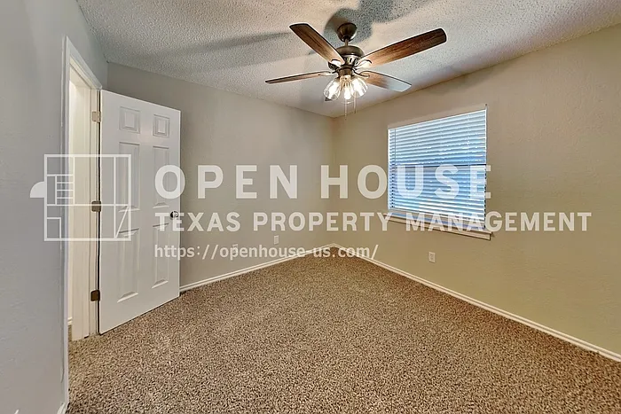 6117 Courtside Dr — Photo 15