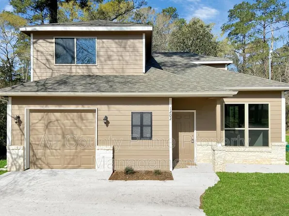 1202 Saint Lawrence River Rd, Montgomery, TX