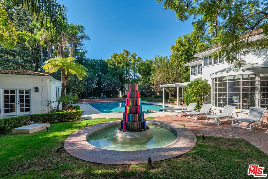 701 N Arden Dr, Beverly Hills, CA - More