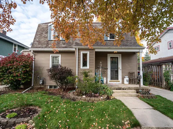 304 South 7th STREET, Watertown, WI 53094