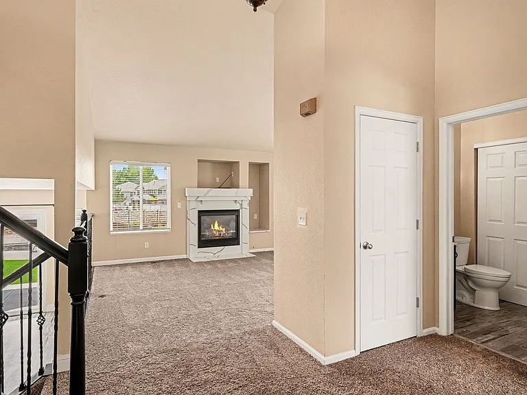 19209 E Dickenson Dr — Photo 3