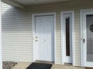 1307 Cambridge Manor Dr, Scotia, NY 12302