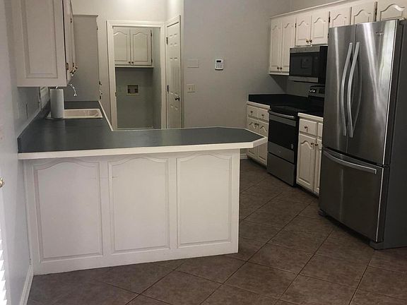 5th image of 4412 Tanya Cir