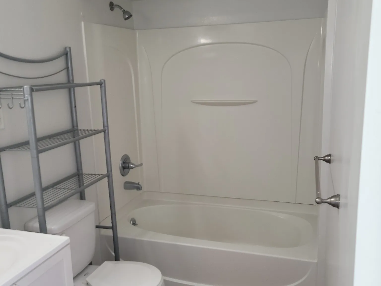 1 bed, 750 sqft, $920 — Photo 4