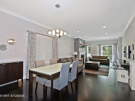 3rd image of 3019 N Damen Ave #1