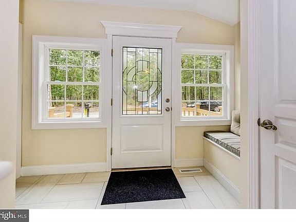 4th image of 20 Palmetto Ave