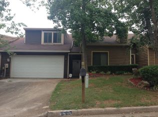 1595 Burnstone Dr, Stone Mountain, GA 30088