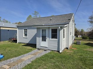 544 W Main St, Forest City, NC 28043