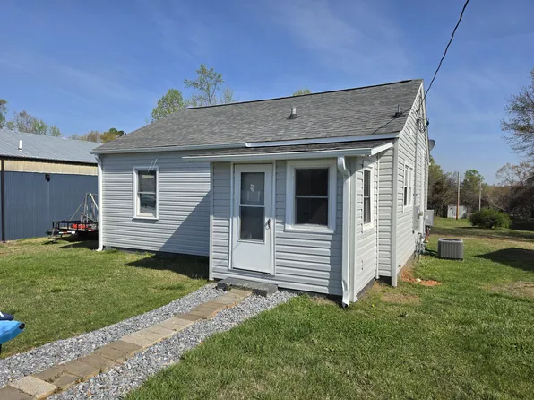 544 W Main St, Forest City, NC 28043