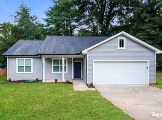 124 Gregory Rd, Statesville, NC 28677