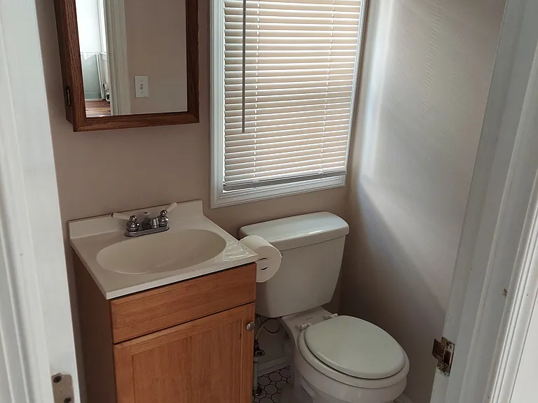 218 Hurley Ave — Photo 13