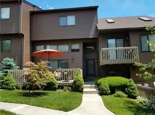 7 Linden Ln, Nanuet, NY 10954