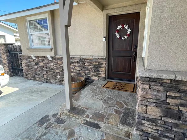 10542 Plunkett St, Bellflower, CA 90706