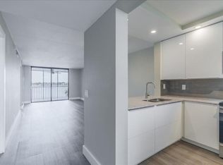 113 Lake Emerald Dr #2, Fort Lauderdale, FL 33309