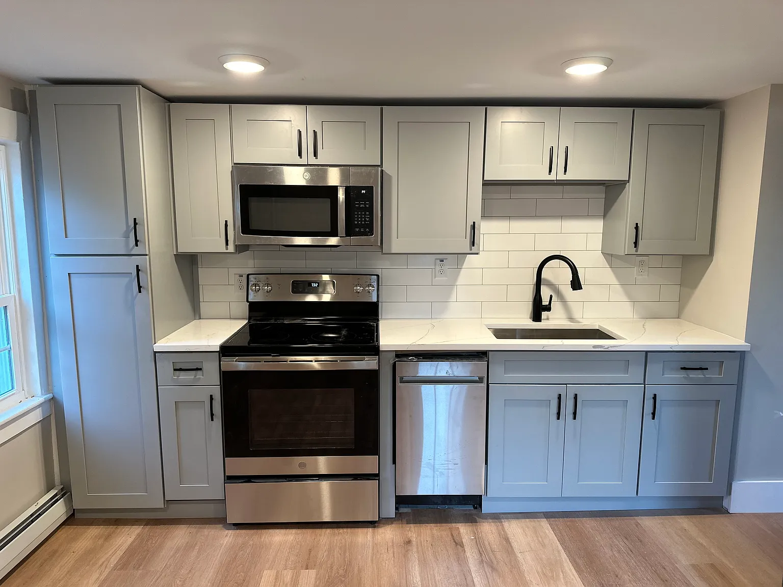 1 bed, 950 sqft, $2,950 — Photo 3