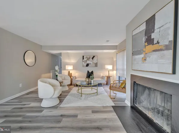3436 Summit Ct NE #3436, Washington, DC 20018