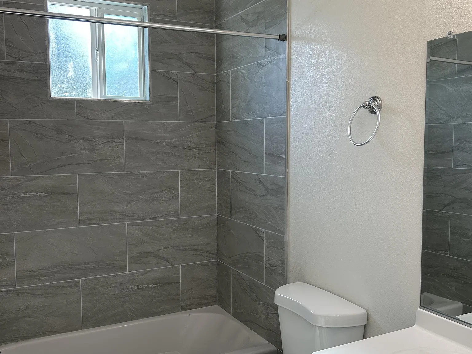 5228 Marconi Avenue - 5230 — Photo 3