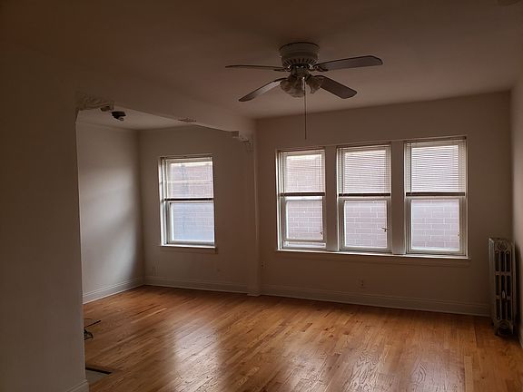 2nd image of 4824 N Damen Ave #405