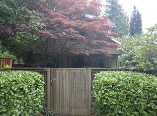 6557 Palatine Ave N, Seattle, WA 98103