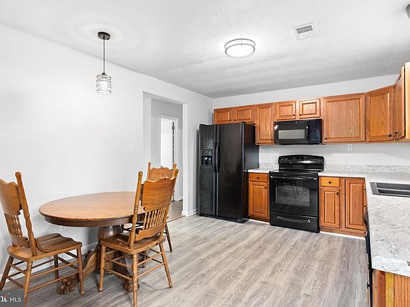 5th image of 4116 Partlow Rd