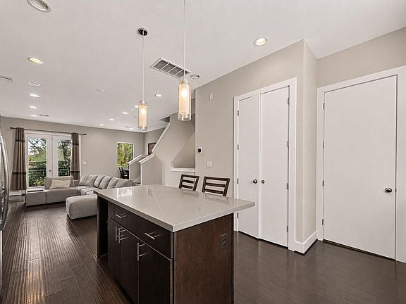 5th image of 1615 Milby St #A