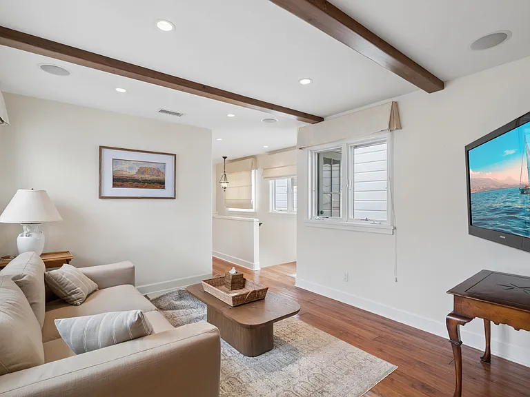 213 Coral Ave — Photo 26