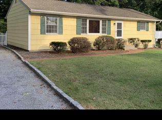 129 Elliot Ave, Centereach, NY 11720