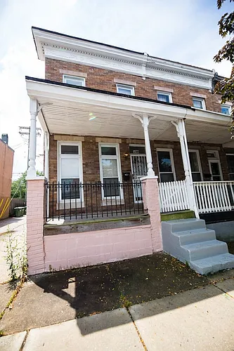 109 W 27th St Photo 1