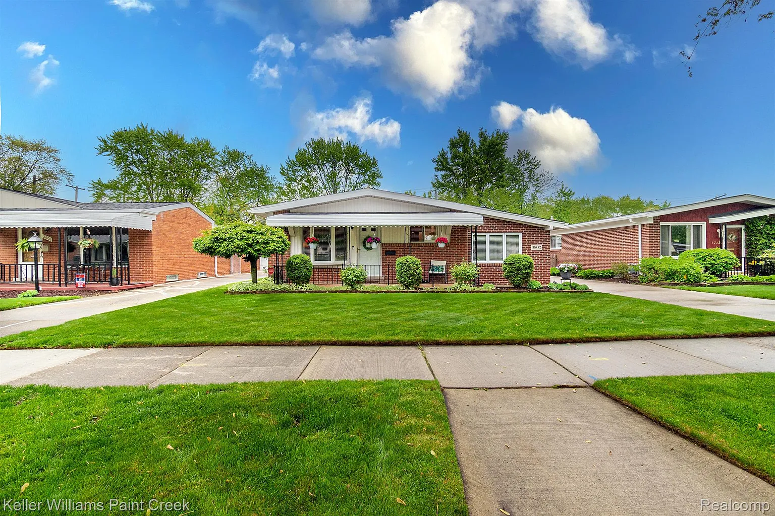 3802 Edgeland Ave photo 1