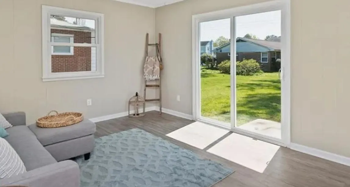 4 bed, 2.5 bath, 1743 sqft, $910 — Photo 4