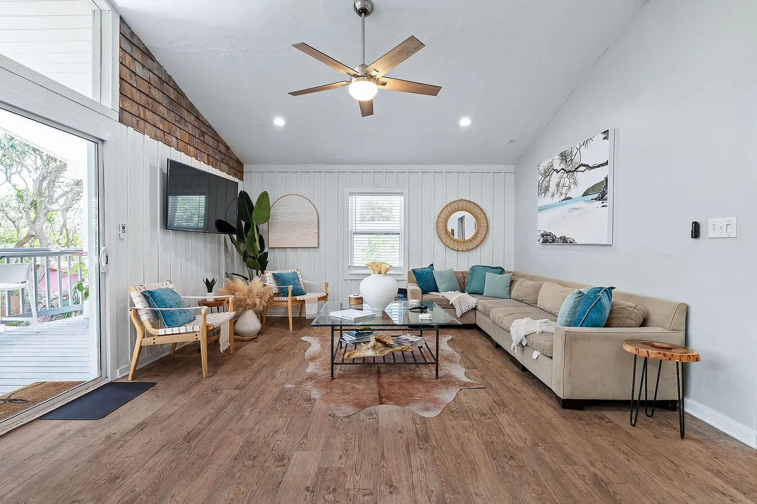 4 bed, 3.0 bath, 1689 sqft, $9,217 — Photo 1