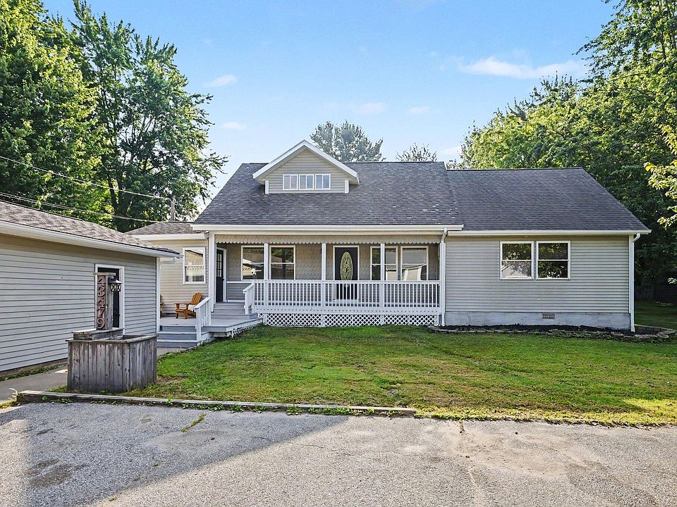 1st image of 43479 Van Auken Dr