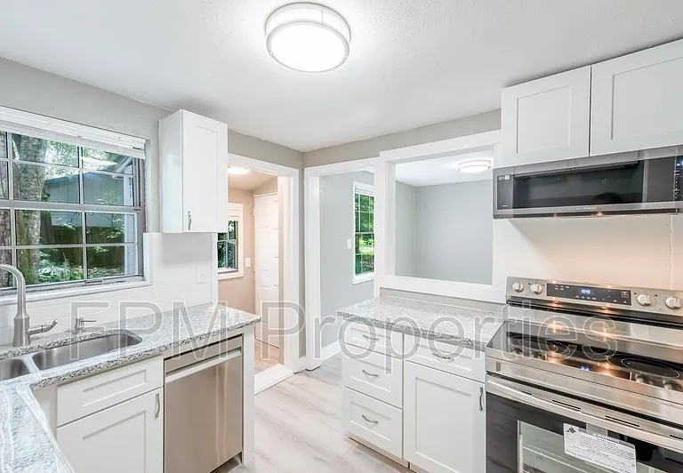 7832 Newton Rd — Photo 19