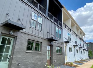 910 Brees Ct NW, Atlanta, GA 30318