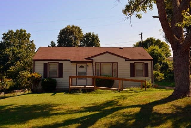 1st image of 315 Clearview Dr