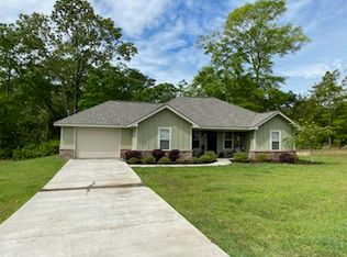 25 Logaras Cir, Purvis, MS 39475
