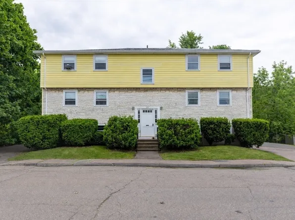 51 Stoughton St, Quincy, MA 02169